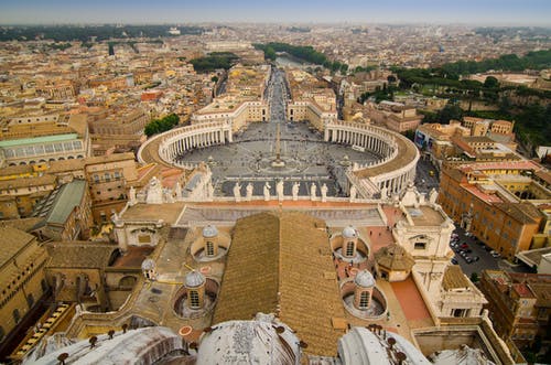 Filmtip: Secrets of the Vatican